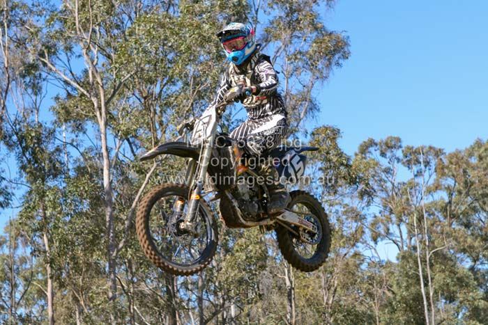 678x444 pixels (97K)